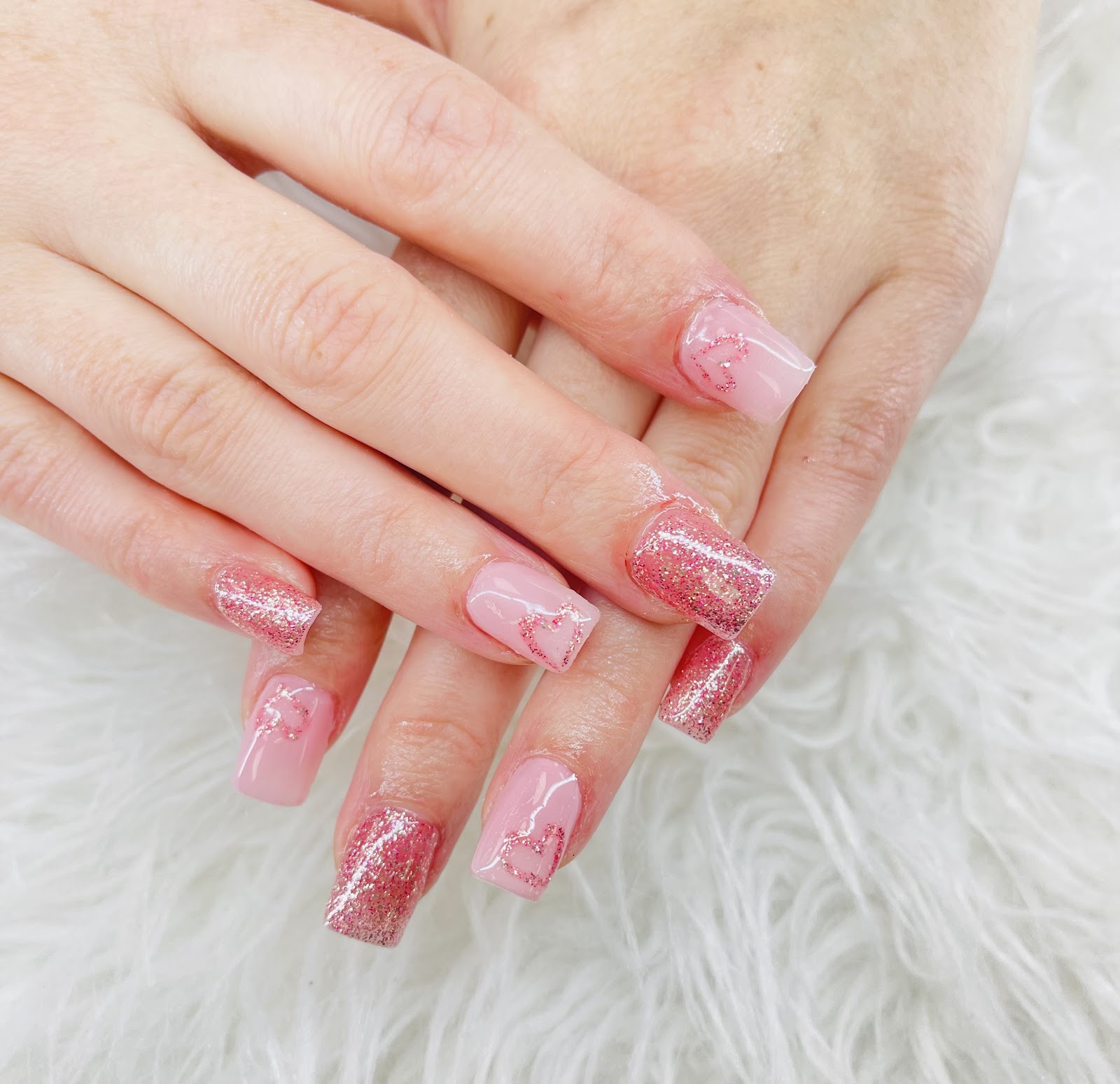 Detail work at Lisa's Nails